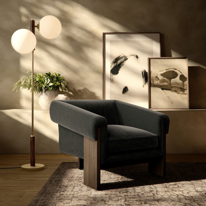 ROAN CHAIR