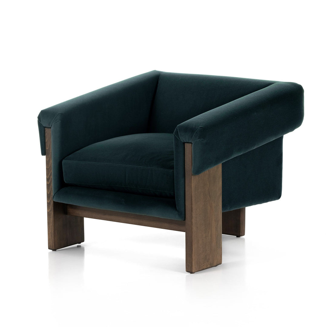 ROAN CHAIR