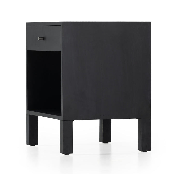 IZZY NIGHTSTAND