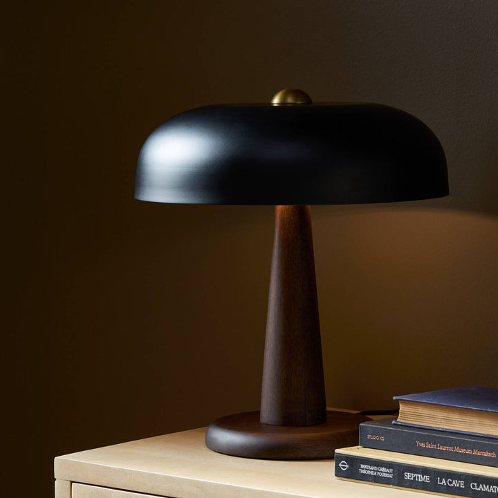 CALLIOPE TABLE LAMP