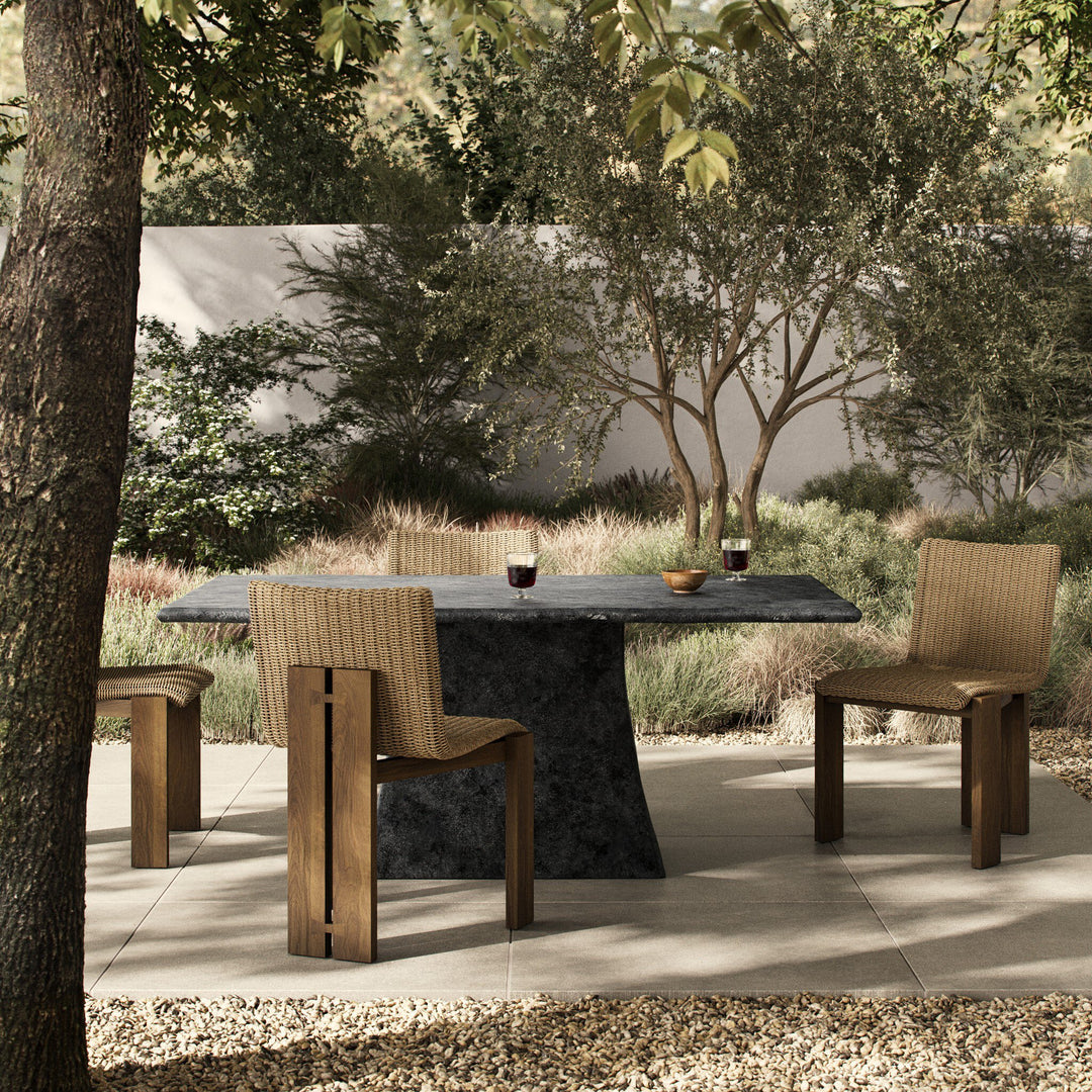 ZENITH OUTDOOR DINING TABLE