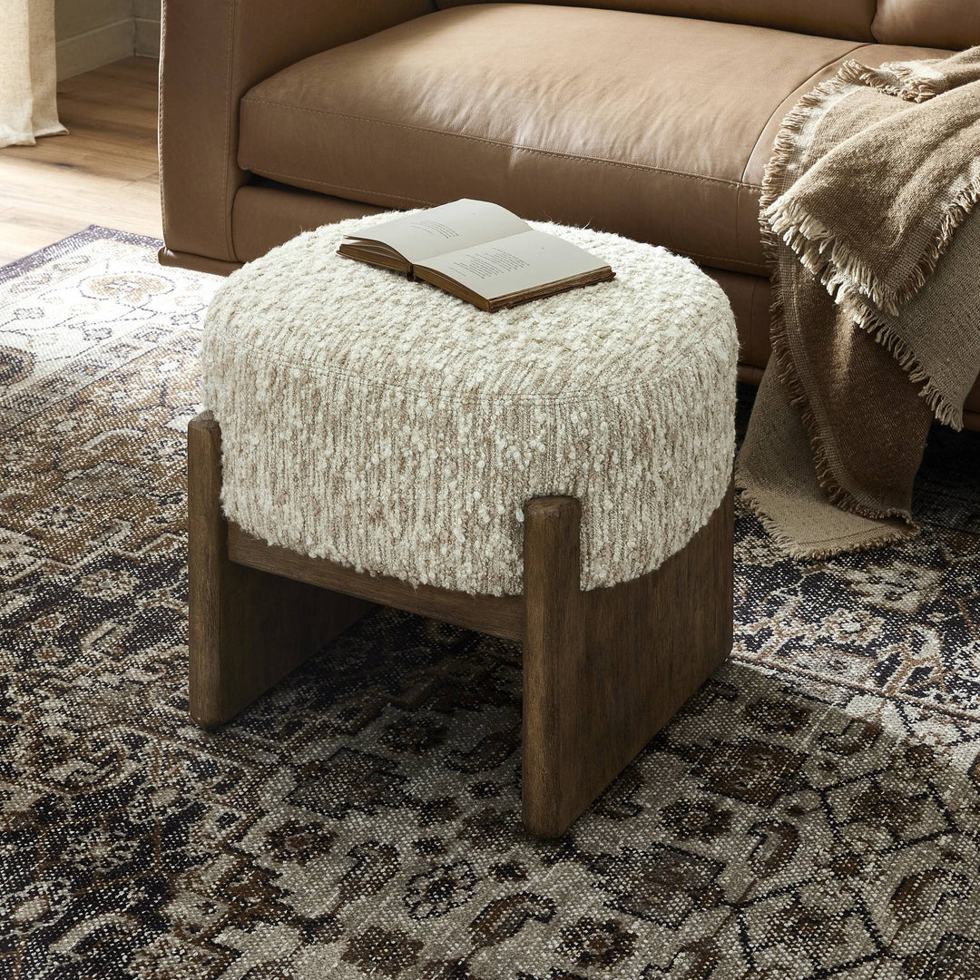 RUBY ACCENT STOOL