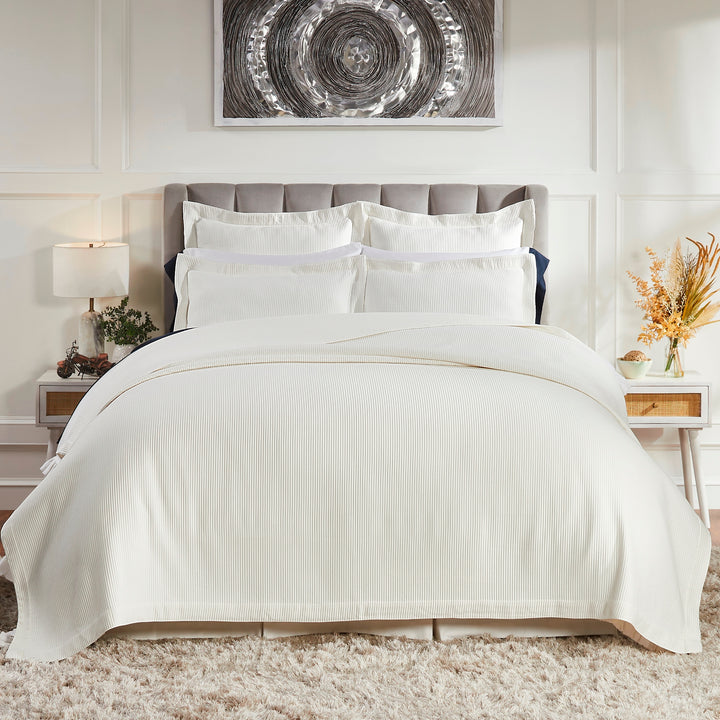 SOHO MATELASSE COVERLET