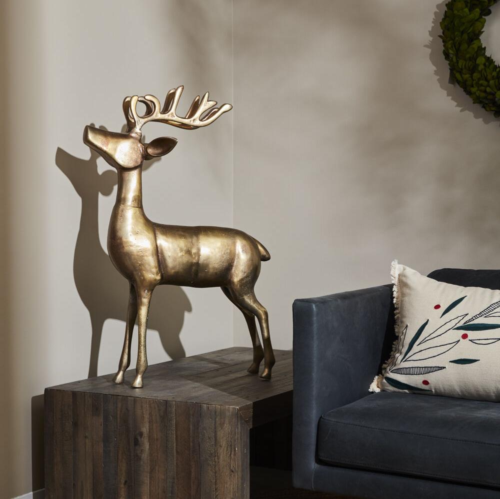 DASHER REINDEER STATUE